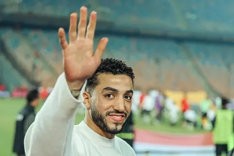 ظهور عبد المنعم وجهاز الأهلي.. دعم لا محدود لمنتخب مصر أمام نيجيريا (صور)